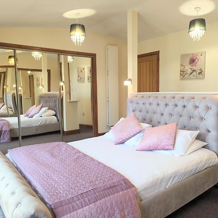 Torridon 1 With Private Hot Tub - Fife - Loch Leven - Lomond Hills- Pet Friendly Villa Kelty Exteriör bild