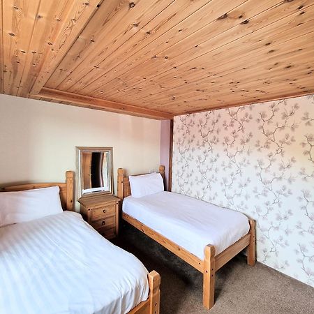 Torridon 1 With Private Hot Tub - Fife - Loch Leven - Lomond Hills- Pet Friendly Villa Kelty Exteriör bild