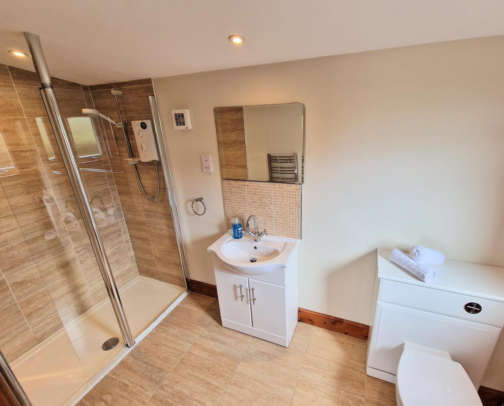 Torridon 1 With Private Hot Tub - Fife - Loch Leven - Lomond Hills- Pet Friendly Villa Kelty Exteriör bild
